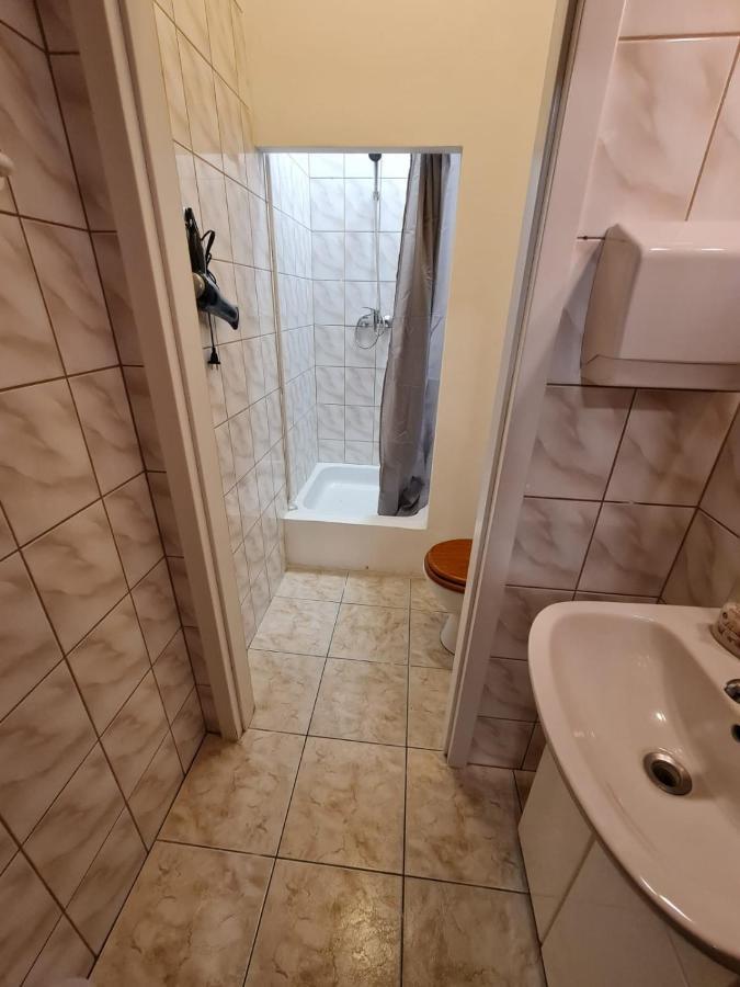 Fantastic Waw - J7 Room E Варшава Экстерьер фото